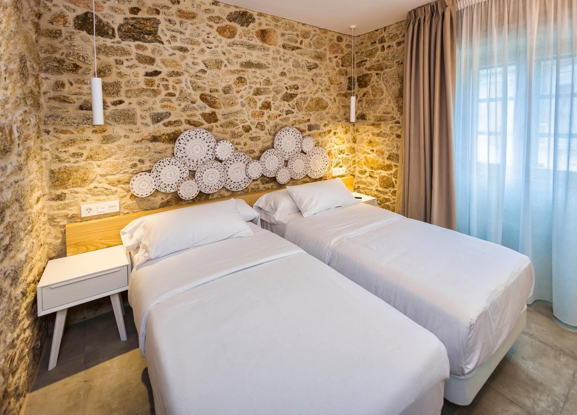 A De Lucia Hotell Quintáns Exteriör bild