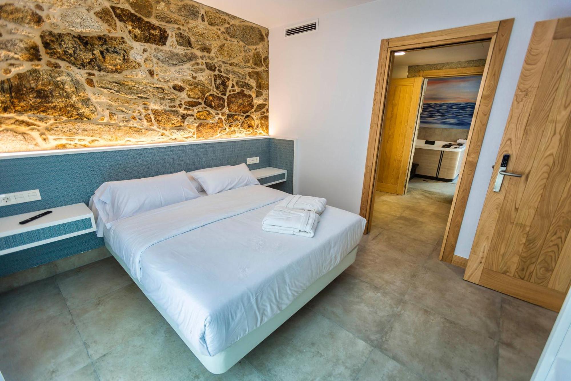 A De Lucia Hotell Quintáns Exteriör bild
